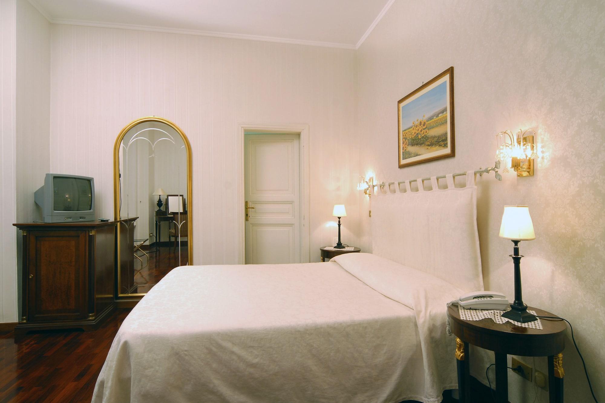 Hotel Villa Aricia アリッチャ エクステリア 写真