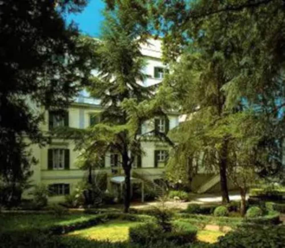 Hotel Villa Aricia アリッチャ エクステリア 写真