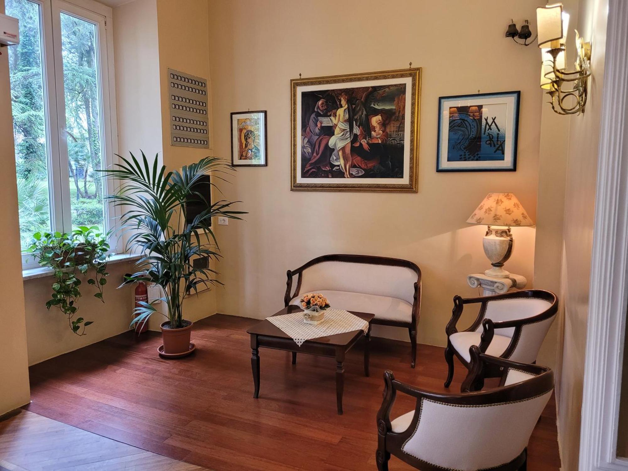 Hotel Villa Aricia アリッチャ エクステリア 写真