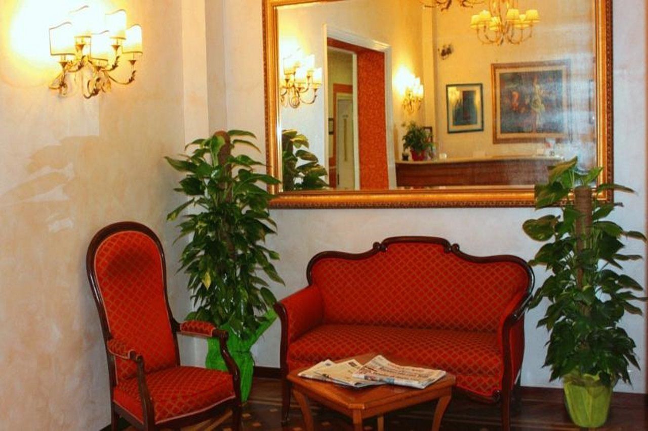 Hotel Villa Aricia アリッチャ エクステリア 写真